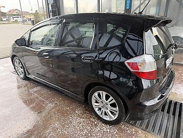 цены на машины в кыргызстане: Honda Fit: 2008 г., 1.5 л, Автомат, Бензин, Хэтчбэк — 10