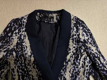 Sakoi: H&M, L, Viskoza — 7