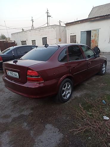 mercedesbenz milenium: Opel Vectra: 1997 г., 1.8 л, Механика, Седан — 5