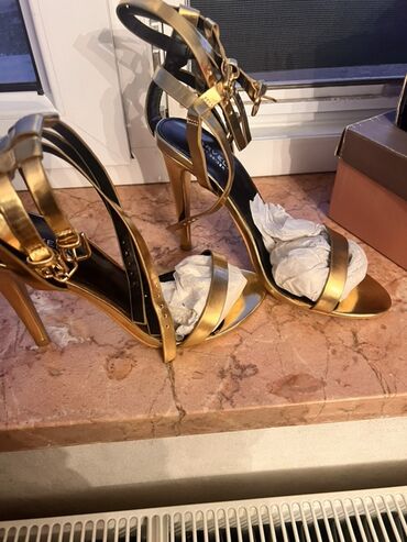 Tuflilər: Qadın ayaqqabıları dəsti - Qara dəri mules – Time Lover brendi, 40 — 5