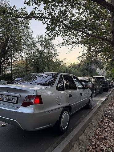 Унаа: Daewoo Nexia: 2009 г., 1.5 л, Кол менен иштөөчү, Бензин, Седан — 6