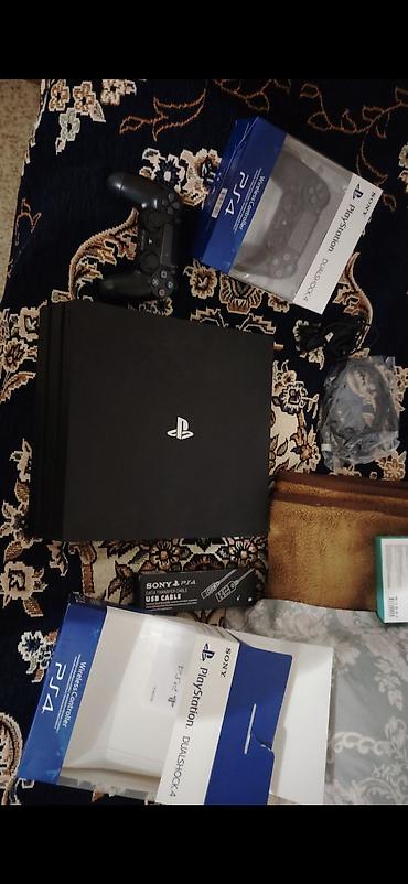 аудио усилитель купить: PlayStation 4 Pro komplekti Məhsulun tərkibi: - Sony PlayStation 4 — 1