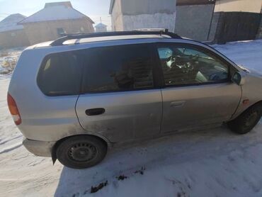 ручка гольф 2: Mitsubishi Space Star: 2000 г., 1.8 л, Механика, Бензин, Универсал