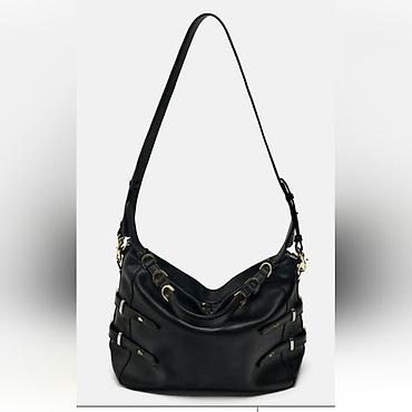 Çantalar: ZARA Rock N Roll Bucket Bag

çox az işlenib — 30