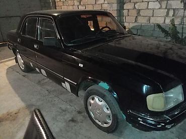 QAZ: GAZ Volga sedan – qara rəng Xüsusiyyətlər: - Kuzov: 4 qapılı sedan - — 11