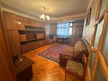 Kommersiya daşınmaz əmlakı: Gənclik metosuna 5 dəyqə piyada məsafədə yerləşir. Şəhər Baqlarıyla