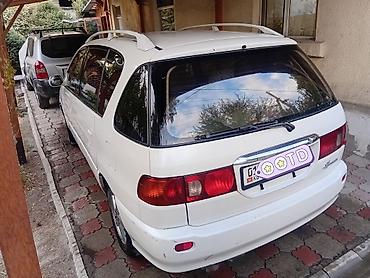 castrol on ev d2: Toyota Ipsum: 2000 г., Бензин, Минивэн — 4