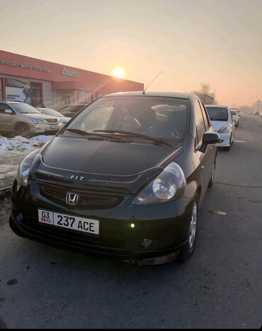 машина хундай: Honda Jazz: 2002 г., 1.5 л, Вариатор, Бензин, Хетчбек