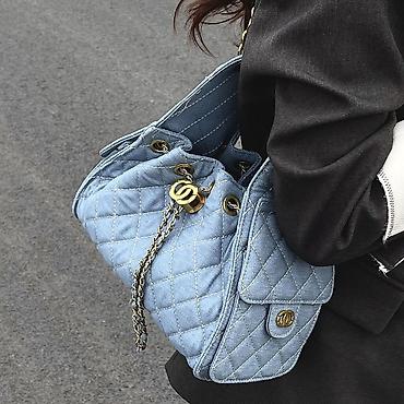 acne studio: Классическая сумка, Chanel, Корея, Материал: Джинс, Множество карманов, Женские, Новый — 1