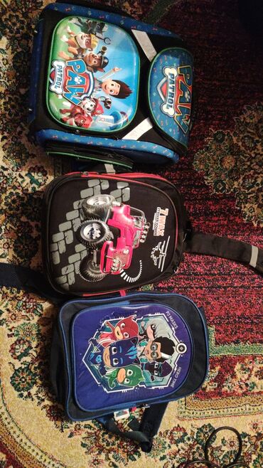 Məktəb çantaları: Duqqət2-3 gün istifadə edilib təcili cox ycuz qiymətə təmiz — 9
