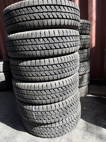 Шины: Шины 205 / 70 / R 16, Зима, Б/у, Комплект, Грузовики/Автобусы, Япония, Bridgestone — 4