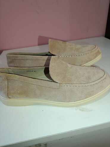 замшевые женские кеды: Bej rəngli mokasin ayaqqabı - Material: süet üstlük - Model: slip-on