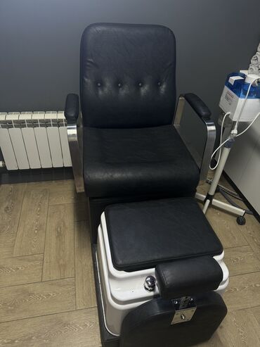 пылесос для педикюра: Продаю педикюрное кресло с раковиной, спинка откидывается, в отличном