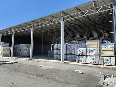 Аренда складов и мастерских: Сдаю угловой ангар на рынке Караван. размеры 90квадрат (длина 15м — 6