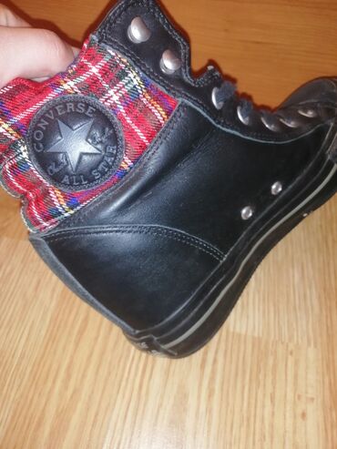 Gležnjače: Gležnjače, 40 — 8