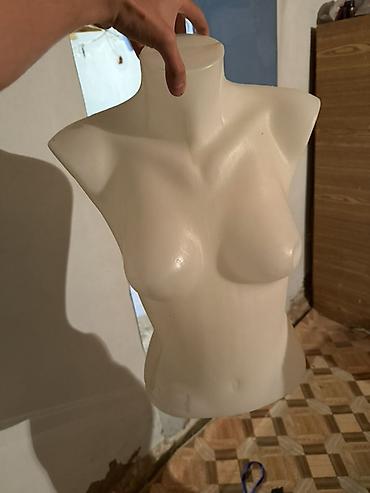 kohnə kravat: Mankenlər müxtəlifdi və sayca müəyyən qədər var tam sayları barədə və — 3
