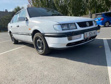 пасать: Volkswagen Passat: 1994 г., 2 л, Механика, Бензин, Седан