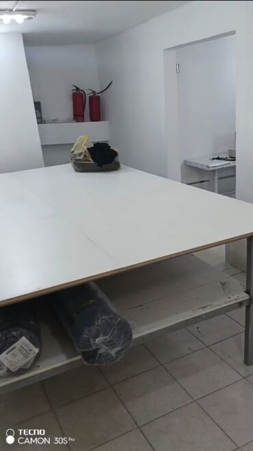 Установка, монтаж дверей: Tikiş atelyesi avadanlıqları satılır – tam komplekt. Dərzi çexi