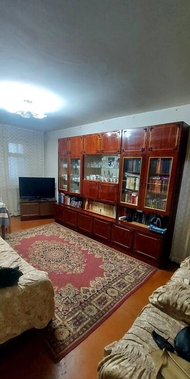 Продажа квартир: 3 комнаты, 58 м², 104 серия, 1 этаж, Старый ремонт