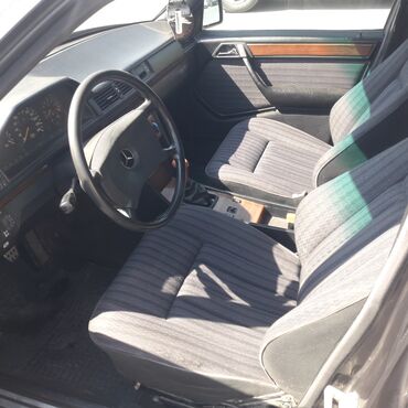 Mercedes-Benz: Mercedes-Benz W124: 1991 г., 2.6 л, Механика, Бензин, Седан — 16