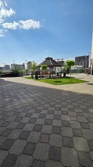 давос: 3 комнаты, 107 м², Асанбай мкр 4 этаж — 4