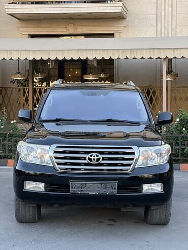 срочно продам авто в связи с переездом: Toyota Land Cruiser: 2011 г., 4.5 л, Автомат, Бензин, Внедорожник