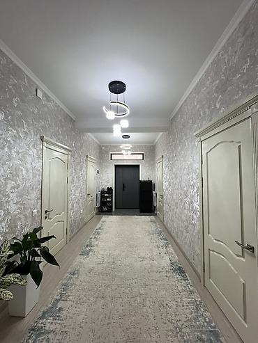 Продажа коттеджей и домов: Продаётся дом с большим участком и хозяйственными строениями. - Жилой — 5