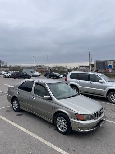 Toyota: Toyota Vista: 2001 г., 2 л, Автомат, Бензин, Седан