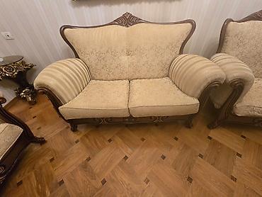 kagiz qebulu: Klassik üslubda yumşaq mebel dəsti - Tərkib: 3 yerlik divan, 2 yerlik — 4