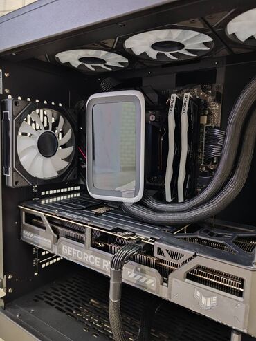 Masaüstü kompüterlər və iş stansiyaları: Asus Gaming Rendering PC Komputer yenidir, istifadə olunmayıb. Bütün — 3