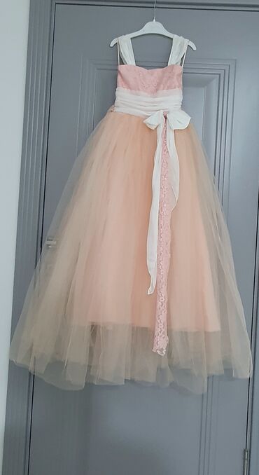персиковый: Детское платье, цвет - Персиковый, Б/у