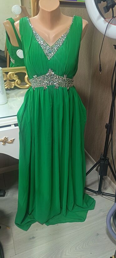 Ziyafət donları: Hər biri 5/6azn arsi satlir ərazi Binə savxoz — 15