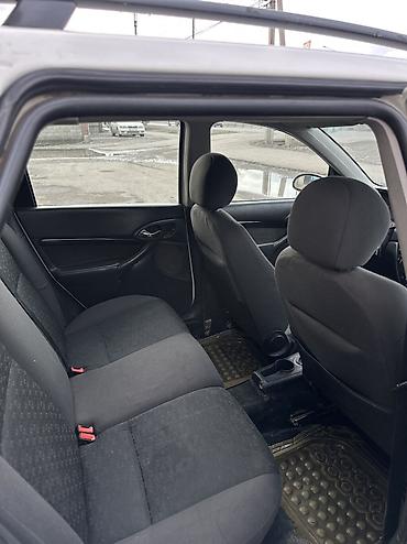 Ford: Ford Focus: 2002 г., 1.8 л, Механика, Бензин, Универсал — 2