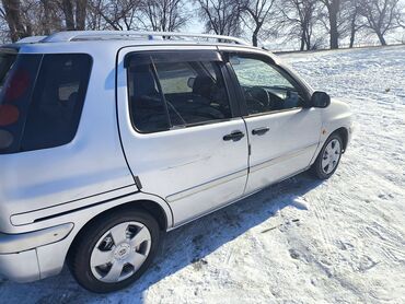 Toyota: Toyota Raum: 1997 г., 1.5 л, Автомат, Бензин, Хэтчбэк