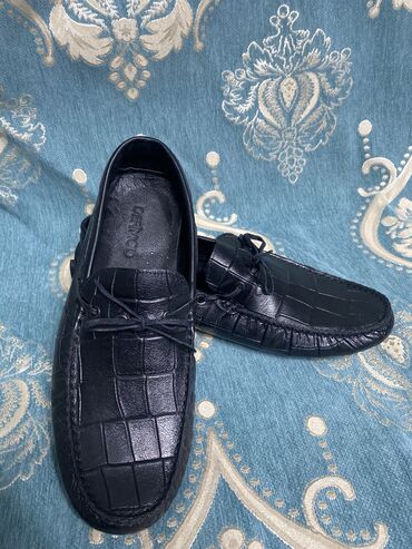 турецкая обувь из натуральной кожи: Derimod турецкая обувь. Натуральная кожа . Размер 43. Новый. Ценится