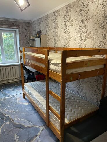 двухъярусные кровати деревянные: Двухъярусная кровать ИКЕА из массива дерева с двумя матрасами. В