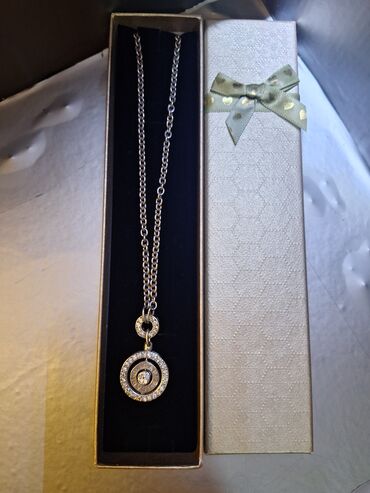Zərgərlik dəstləri: Boyunbağı, Bvlgari, Gümüş, Ünvandan götürmə