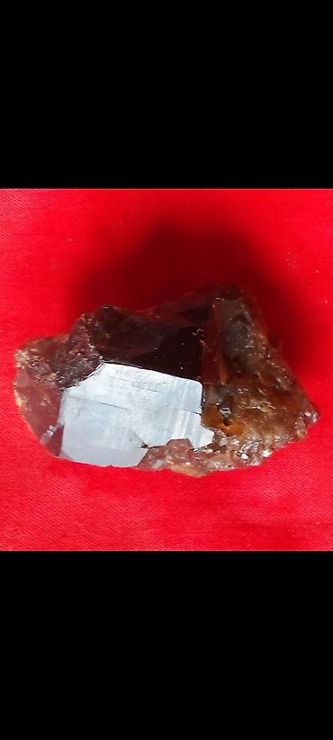 Kristali i minerali: Prirodni kvarcni kristal – sirovi komad - Materijal: prirodni kvarc — 24