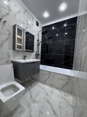 срочно сдаётся квартира: 2 комнаты, 53 м², 1 этаж, Евроремонт