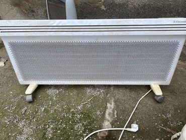 soba radiatoru: İşlənmiş Panel Radiator Ödənişli çatdırılma, Kredit yoxdur