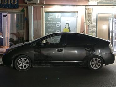 mitsubishi pikap qiyməti: Toyota Prius: 1.4 l | 2008 il Pikap