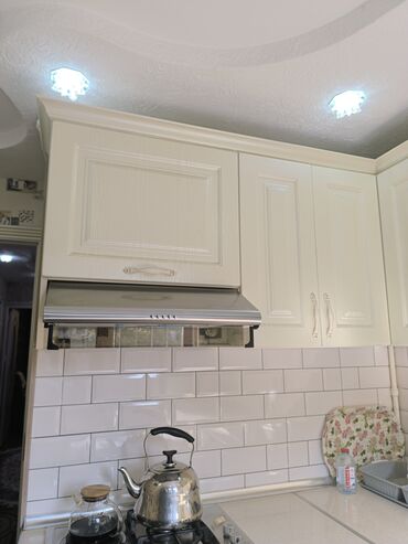 Köhnə tikili: Bakı, 8-ci kilometr, 3 otaqlı, Köhnə tikili, m. Neftçilər, 70 kv. m -da lalafo.az — 8 Köhnə tikili: Bakı, 8-ci kilometr, 3 otaqlı, Köhnə tikili, m. Neftçilər, 70 kv. m — 8