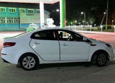купить машину хендай солярис: Kia Rio: 2015 г., 1.4 л, Бензин
