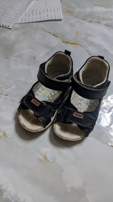 закрытые детские сандалии: Детские сандали 21размера