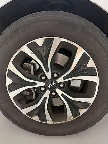 Kia: Kia Carnival: 2021 г., Минивэн — 16
