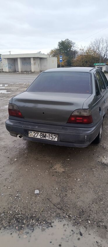 changan uni v: Daewoo Nexia: 1.6 l | 1997 il Sedan