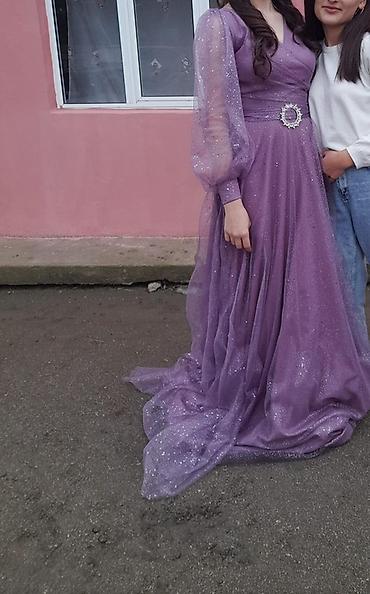Ziyafət donu, Maksi, M