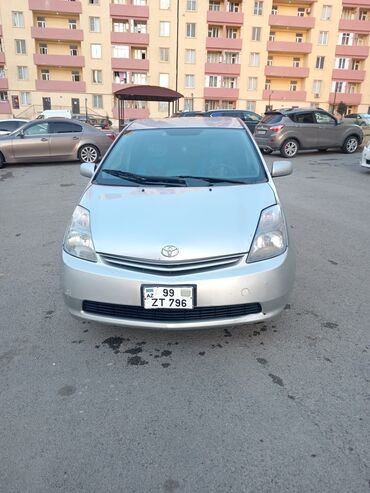 ən yaxşı akkumulyator: Toyota Prius: 1.5 l | 2006 il Hetçbek
