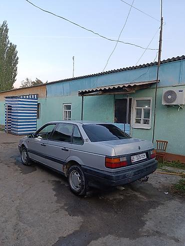 Volkswagen Passat: 1992 г., 1.8 л, Механика, Бензин, Седан at lalafo.kg Volkswagen Passat: 1992 г., 1.8 л, Механика, Бензин, Седан