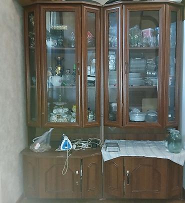 Əlavə olaraq1 ədəd balaca şkaf hədiyyə verilir.Şkafların üst hissəsi